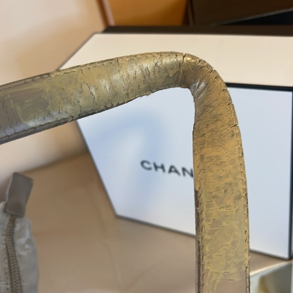 Chanel Tote - Picture 12 of 16